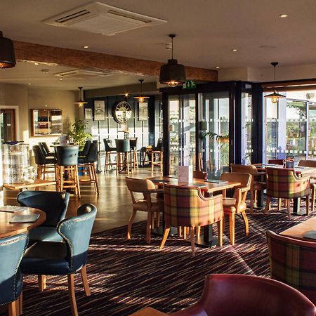 Gwesty Gadlys Hotel クマイス・ベイ エクステリア 写真